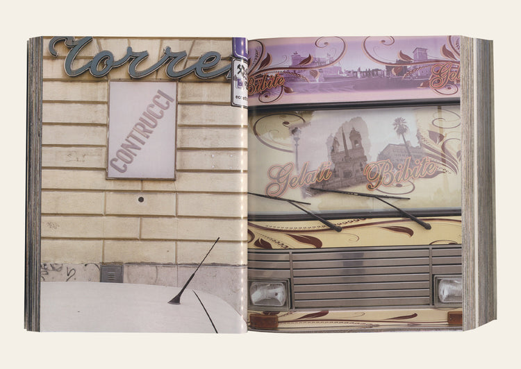 Roma. Never Walk On Crowed Streets - Giovanna Silva